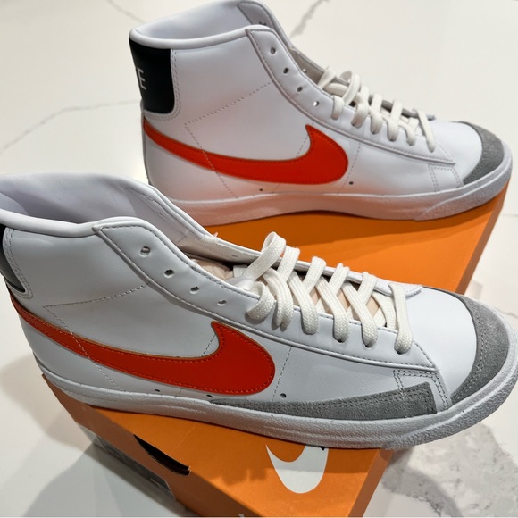 Nike Blazer Mid '77 VNTG.. Brand new in box - Picture 3 of 5